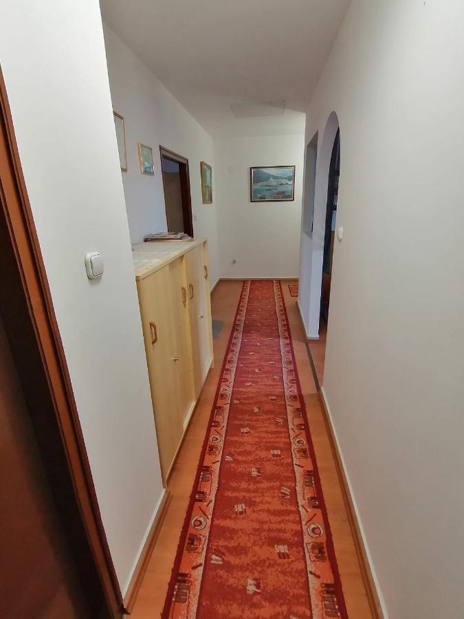 Joos Apartman ชาร์วาร์ ภายนอก รูปภาพ