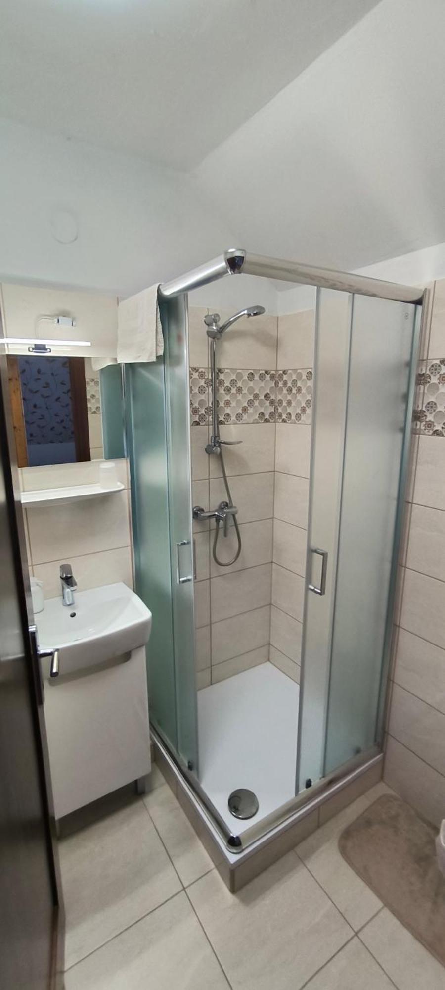 Joos Apartman ชาร์วาร์ ภายนอก รูปภาพ
